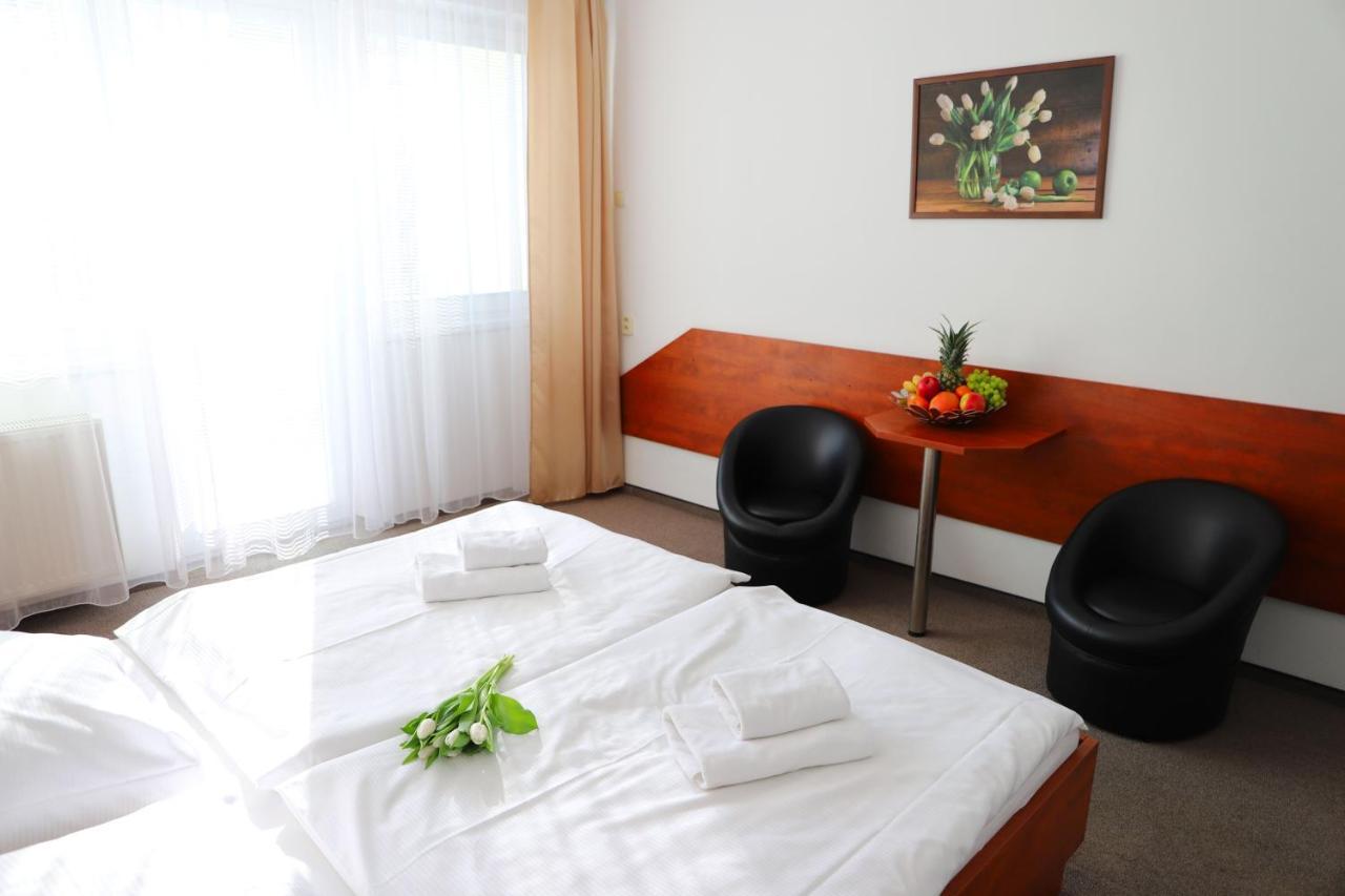 Hotel Rezident Turčianske Teplice 외부 사진