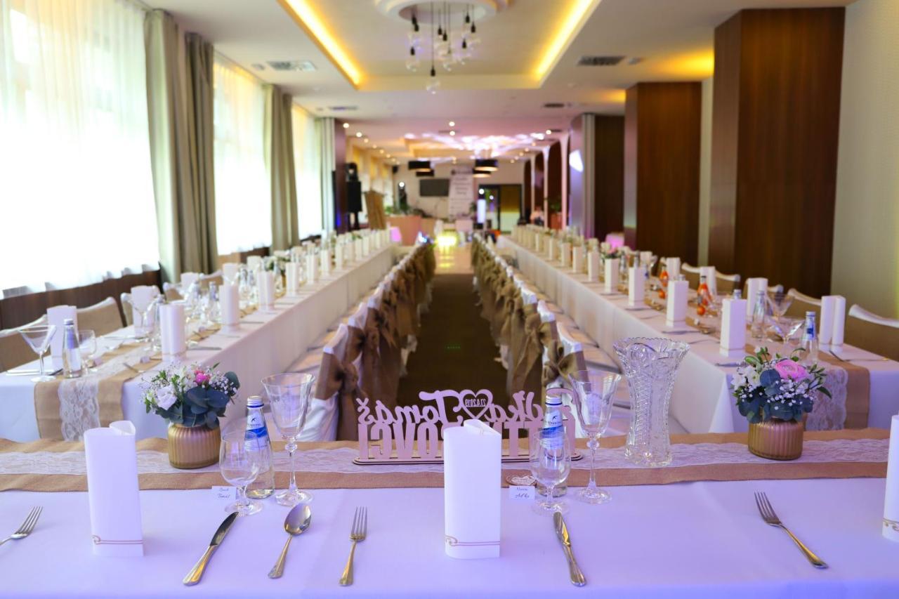 Hotel Rezident Turčianske Teplice 외부 사진